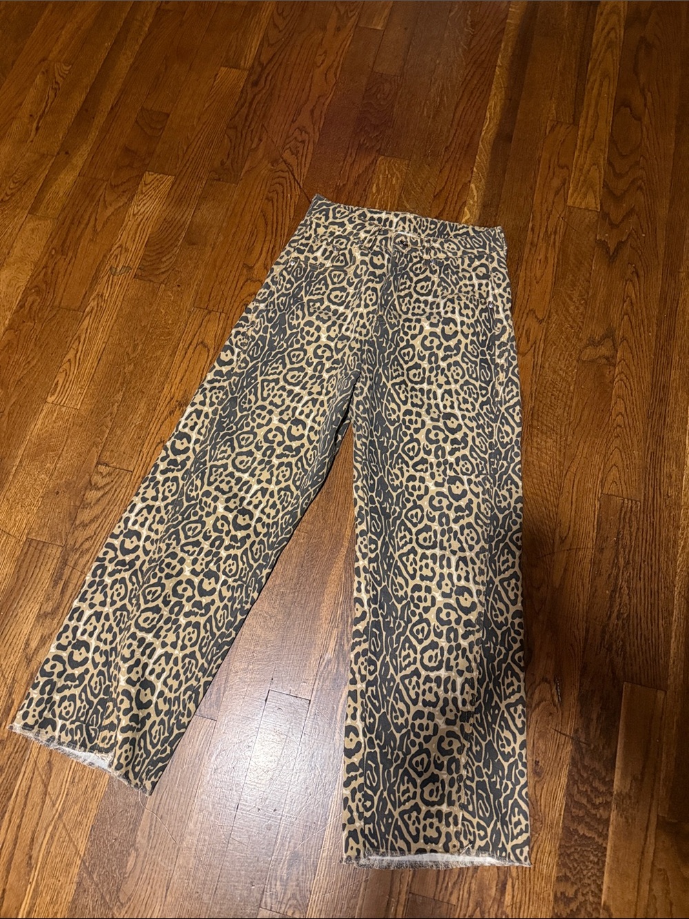 Wide Leg Leopard Print Jeans in Beige and Black